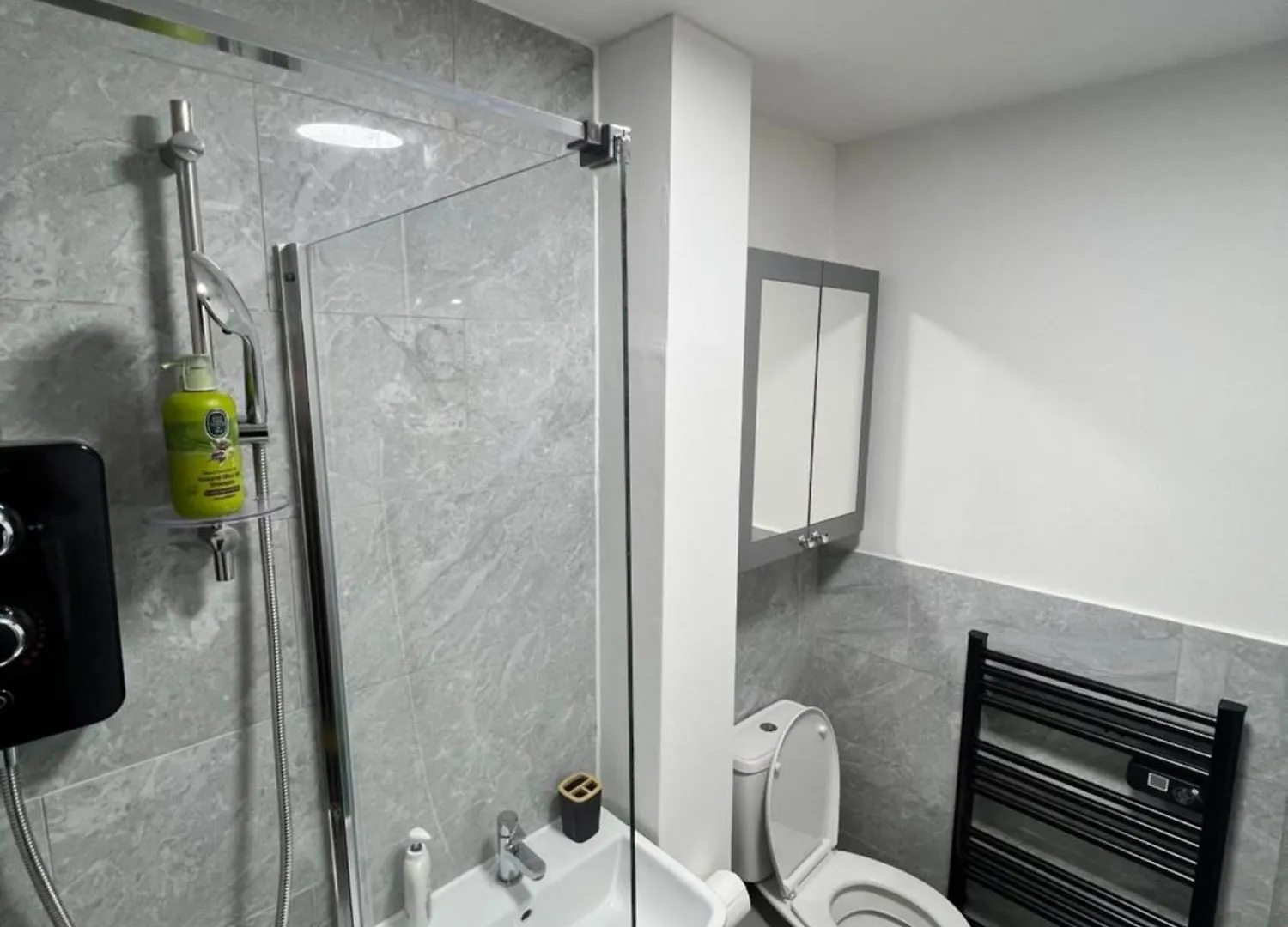 A Gem Away From Home Barking  Barking (Greater London)